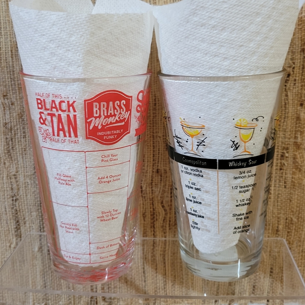 Lot Of 2 VTG MCM Cocktail Drink Recipe Mixing Pint Size Glasses